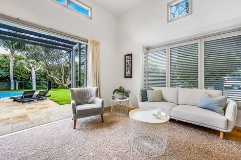 Photo of property in 2/2 Clifton Road, Hauraki, Auckland, 0622