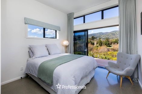 Photo of property in 49 Mount Marua Drive, Maymorn, Upper Hutt, 5018