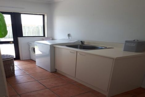 Photo of property in 8a Kenwyn Avenue, St Albans, Christchurch, 8052