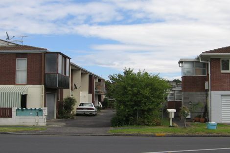 Photo of property in 6/772 Beach Road, Browns Bay, Auckland, 0630