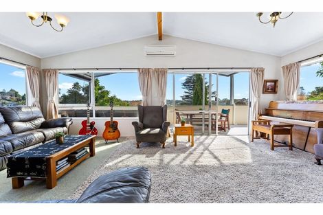 Photo of property in 42 Velma Road, Hillcrest, Auckland, 0627