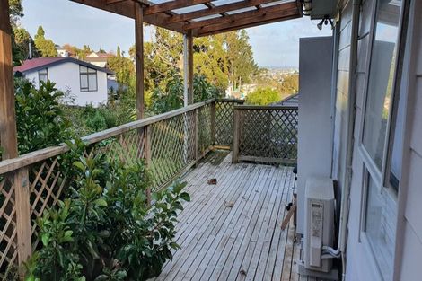 Photo of property in 16 Kemp Road, Massey, Auckland, 0614