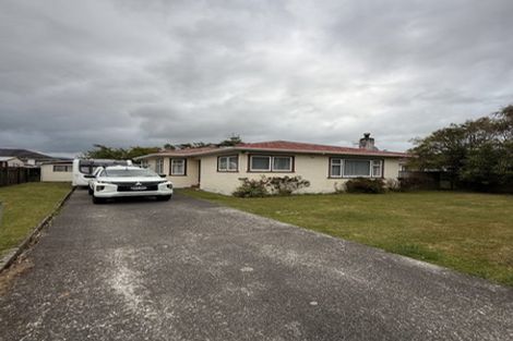 Photo of property in 27 Russell Road, Wainuiomata, Lower Hutt, 5014
