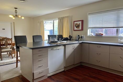 Photo of property in 46 Bryndwr Road, Fendalton, Christchurch, 8052