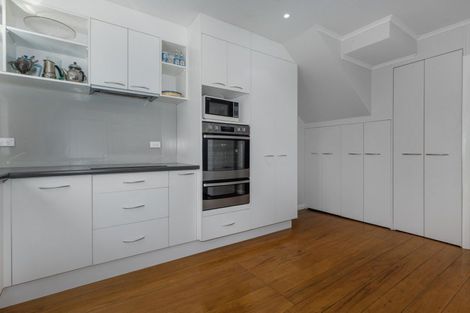 Photo of property in 68a Mana Esplanade, Paremata, Porirua, 5026