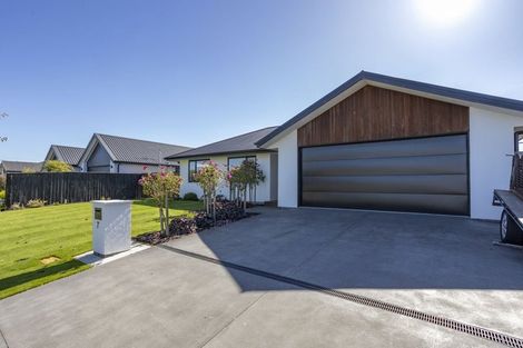 Photo of property in 7 Valour Drive, Rangiora, 7400