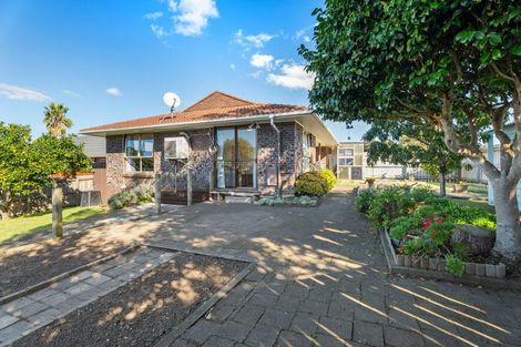 Photo of property in 1/3 Tyrian Close, Half Moon Bay, Auckland, 2012