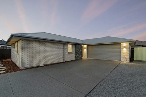 Photo of property in 7 Ciaran Close, Broomfield, Christchurch, 8042