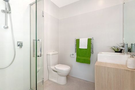 Photo of property in Marina View Apartments, 305/4 Reads Quay, Gisborne, 4010