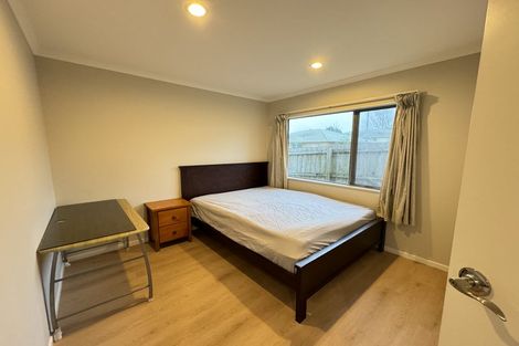 Photo of property in 37 Clover Drive, Henderson, Auckland, 0610