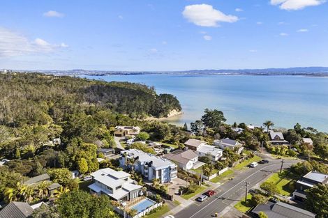 Photo of property in 64 Island Bay Road, Beach Haven, Auckland, 0626