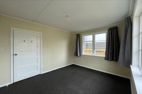 Photo of property in 22 Pearce Crescent, Taita, Lower Hutt, 5011
