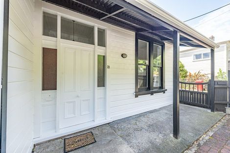Photo of property in 21 Portal Street, Durie Hill, Whanganui, 4500