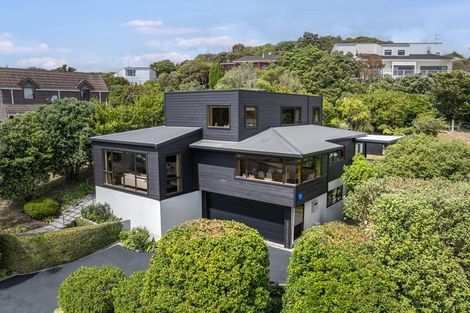 Photo of property in 14 The Crowsnest, Whitby, Porirua, 5024