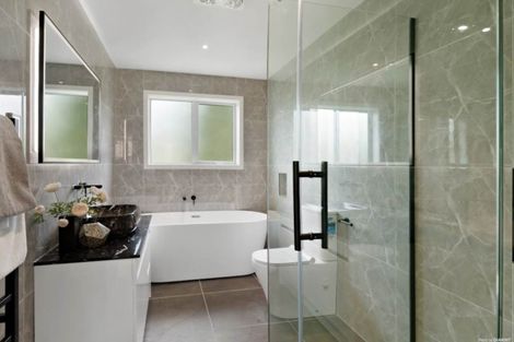 Photo of property in 56 Matipo Road, Mairangi Bay, Auckland, 0630