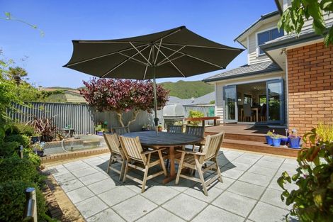 Photo of property in 27b Vincent Street, Waterloo, Lower Hutt, 5011
