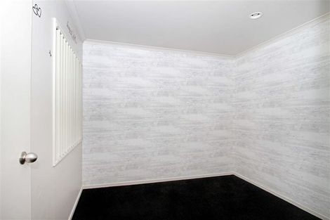 Photo of property in 19 Sabot Place, Massey, Auckland, 0614