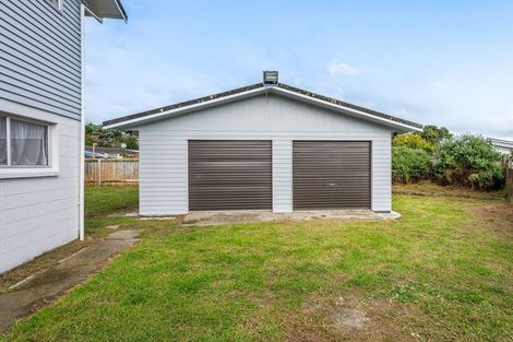 Photo of property in 6 Lindale Grove, Waikanae Beach, Waikanae, 5036