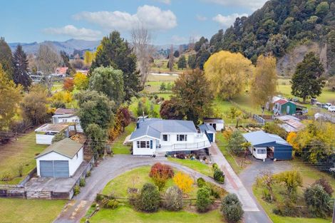 Photo of property in 32 Mahoe Road, Manunui, Taumarunui, 3992