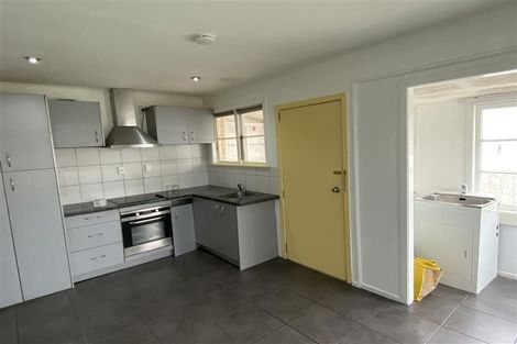 Photo of property in 1/32 Great South Road, Papakura, 2110