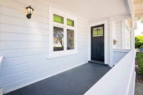 Photo of property in 117 Vigor Brown Street, Napier South, Napier, 4110