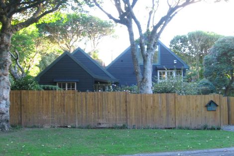 Photo of property in 43b Karu Crescent, Waikanae, 5036