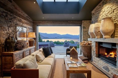 Photo of property in 12 Minaret Ridge, Wanaka, 9305