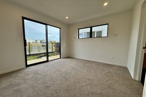 Photo of property in 77c Schoolside Road, Kumeu, 0810