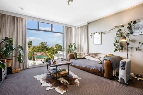 Photo of property in Harbour View Apartments, 147 Ohiro Road, Brooklyn, Wellington, 6021