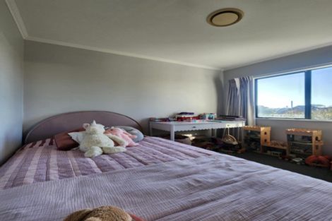 Photo of property in 18 Arden Place, Oakura, 4314