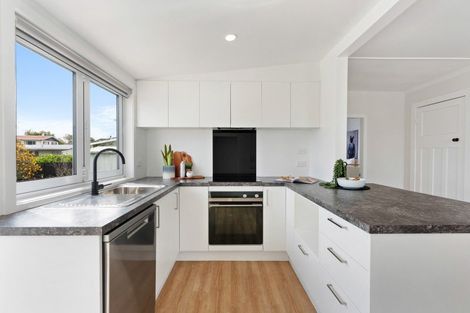 Photo of property in 28 Alma Road, Gonville, Whanganui, 4501