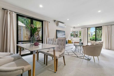 Photo of property in 9a Grassways Avenue, Pakuranga, Auckland, 2010