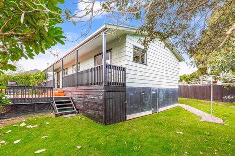 Photo of property in 91a/2 Beach Road, Te Atatu Peninsula, Auckland, 0610