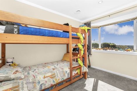 Photo of property in 188 Forest Hill Road, Waiatarua, Auckland, 0612