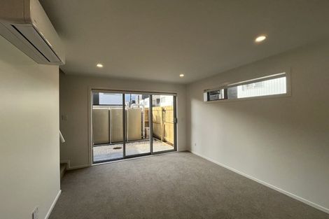 Photo of property in 12 Ngae Place, Mangere East, Auckland, 2024
