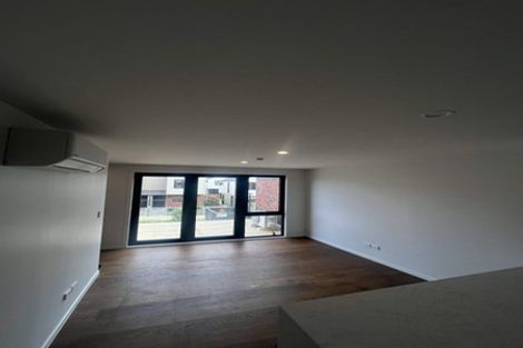 Photo of property in 14 Te Puketoka Lane, Mangere, 2022