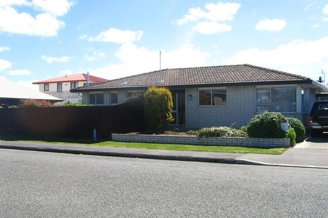 Photo of property in 3 Corfe Street, Ilam, Christchurch, 8041