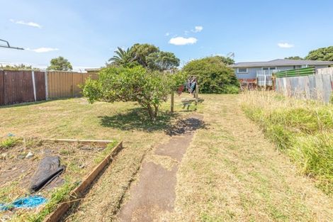 Photo of property in 76 Manuka Street, Castlecliff, Whanganui, 4501