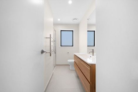 Photo of property in 640a Massey Road, Mangere, Auckland, 2022