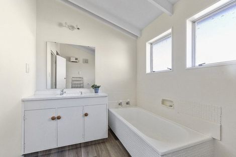 Photo of property in 9 Keel Place, Whitby, Porirua, 5024