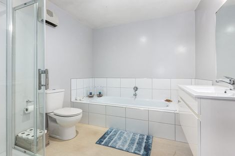 Photo of property in 130 Navigation Drive, Whitby, Porirua, 5024