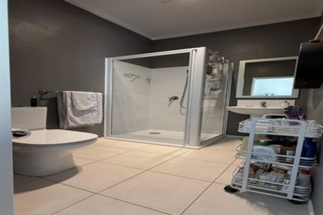 Photo of property in 35 Birkdale Road, Birkdale, Auckland, 0626