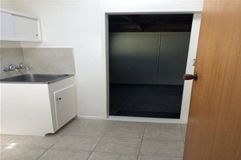 Photo of property in 2/32 Napier Road, Havelock North, 4130