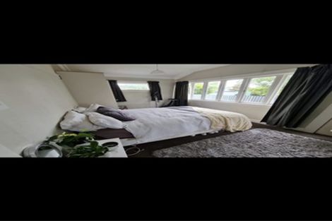 Photo of property in 42 Chelwood Street, Takaro, Palmerston North, 4412