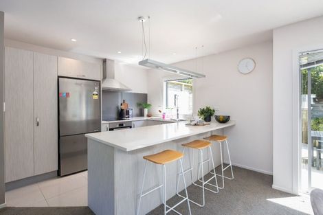 Photo of property in 61u8 Black Rock Road, Newlands, Wellington, 6037