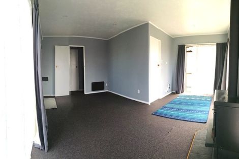 Photo of property in 8 Colonial Place, Kelvin Grove, Palmerston North, 4414