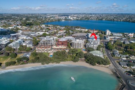 Photo of property in 1c/175 Hurstmere Road, Takapuna, Auckland, 0622