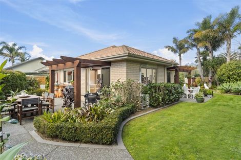 Photo of property in 15 Saint Heliers Place, Papamoa Beach, Papamoa, 3118