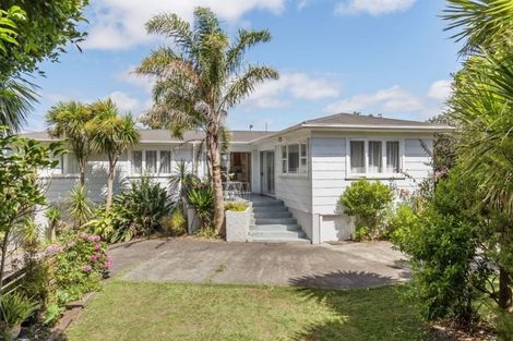 Photo of property in 327 Rodney Street, Wellsford, 0900