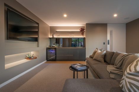 Photo of property in 18 Fenton Avenue, Wanaka, 9305